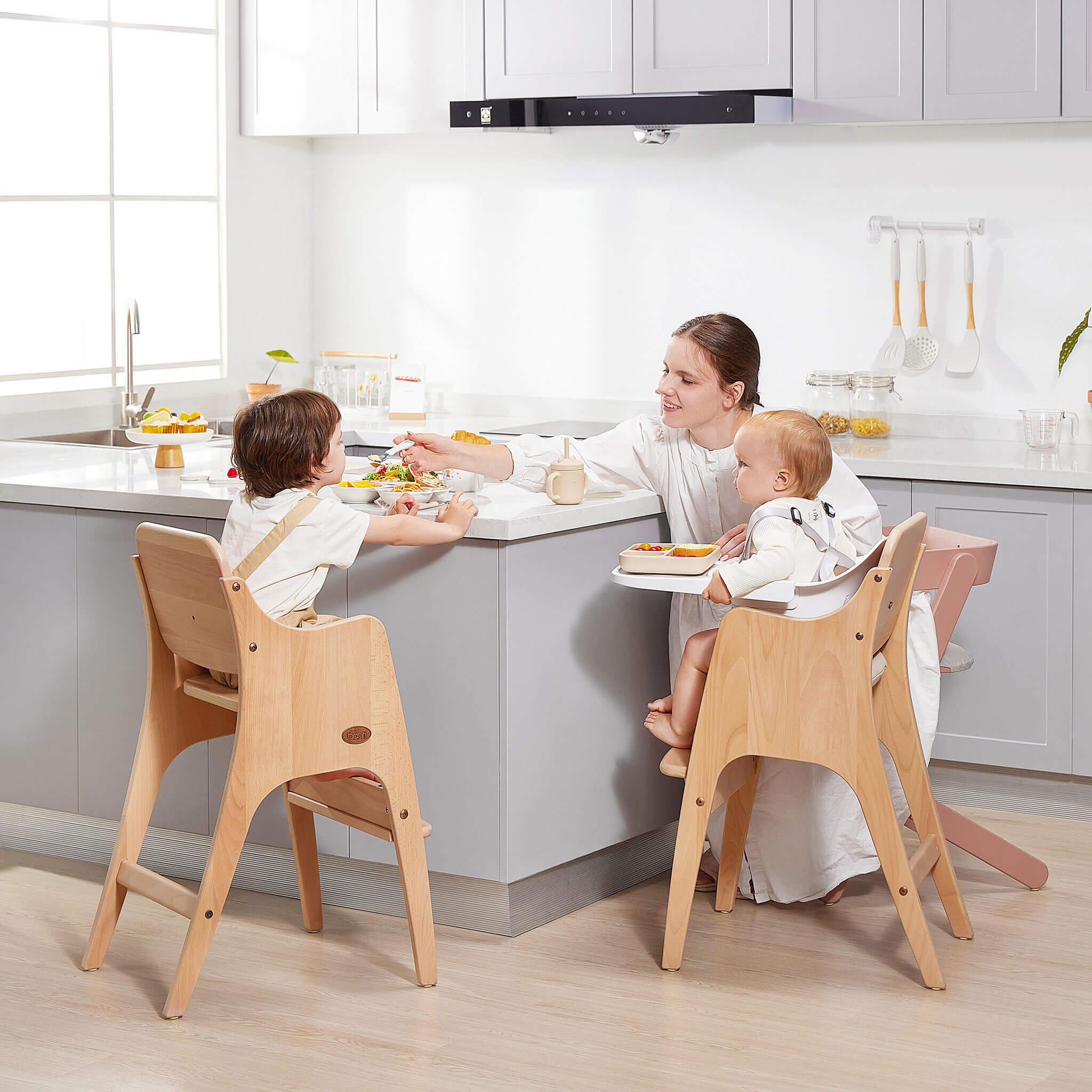Byron High Chair - Image 4