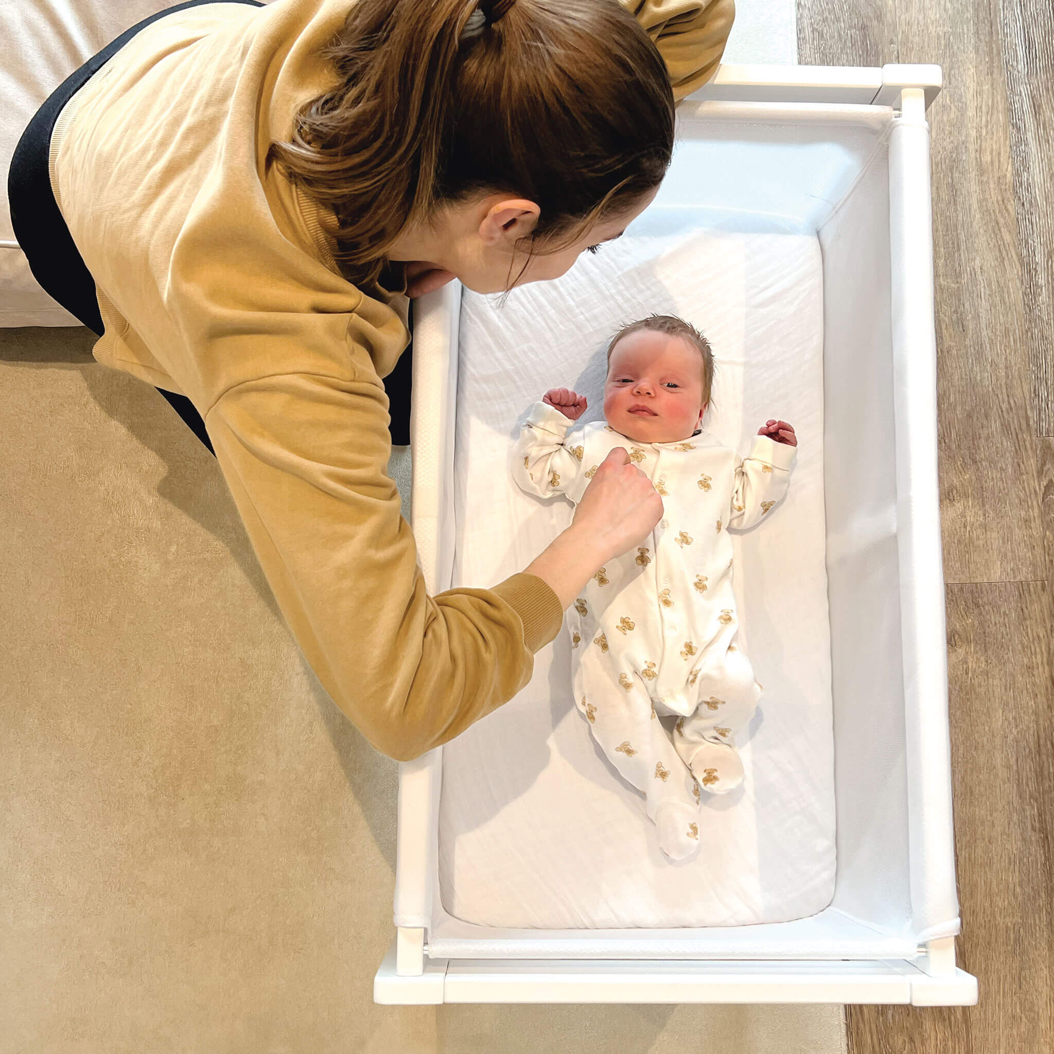 Tidy Bedside Crib and Bedding Bundle - Image 6