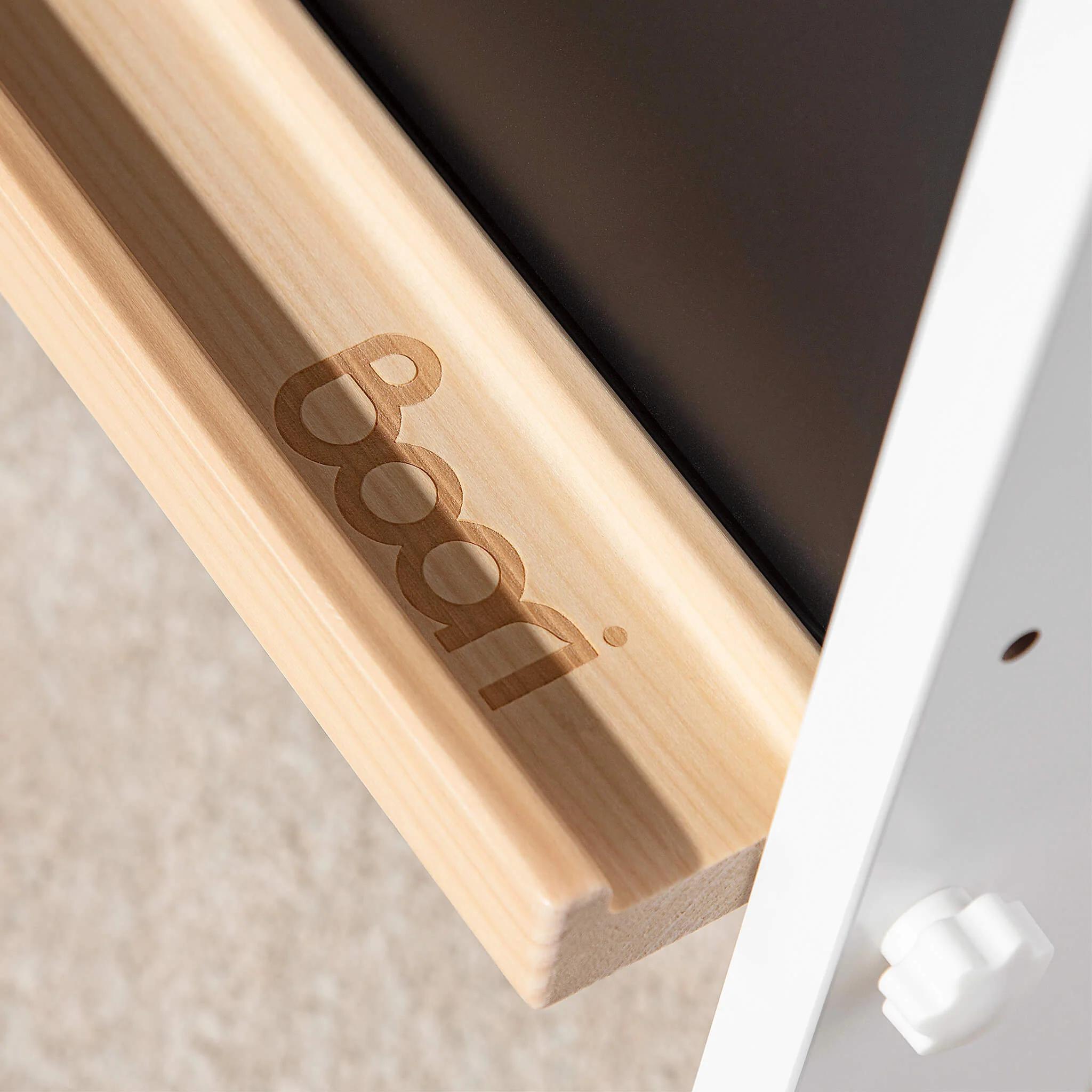 Tidy Magnetic Drawing Board - Image 7